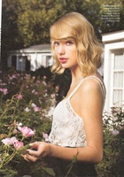 Taylor Swift : taylor-swift-1421261210.jpg