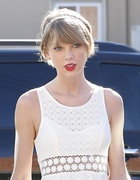 Taylor Swift : taylor-swift-1421430452.jpg