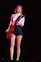 Taylor Swift : taylor-swift-1426529354.jpg