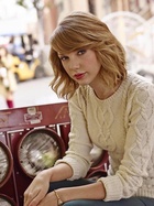 Taylor Swift : taylor-swift-1429546113.jpg