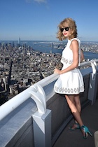 Taylor Swift : taylor-swift-1439928601.jpg