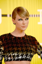 Taylor Swift : taylor-swift-1441557391.jpg