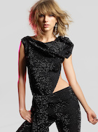 Taylor Swift : taylor-swift-1444583027.jpg