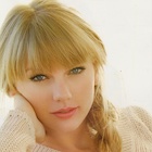 Taylor Swift : taylor-swift-1479144324.jpg