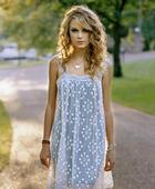 Taylor Swift : taylor_swift_1200954799.jpg