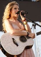 Taylor Swift : taylor_swift_1209927925.jpg