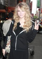 Taylor Swift : taylor_swift_1210805866.jpg