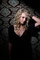 Taylor Swift : taylor_swift_1213540840.jpg