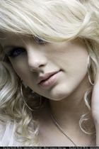 Taylor Swift : taylor_swift_1216270875.jpg