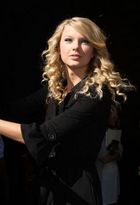 Taylor Swift : taylor_swift_1221214710.jpg