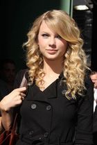 Taylor Swift : taylor_swift_1221214713.jpg