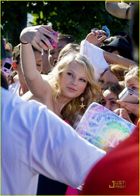 Taylor Swift : taylor_swift_1224128973.jpg