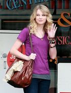 Taylor Swift : taylor_swift_1232793831.jpg