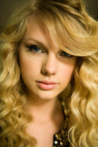 Taylor Swift : taylor_swift_1233681686.jpg