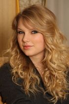 Taylor Swift : taylor_swift_1237404441.jpg
