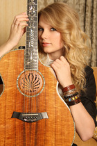 Taylor Swift : taylor_swift_1237404455.jpg