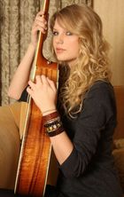 Taylor Swift : taylor_swift_1237404462.jpg