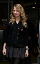 Taylor Swift : taylor_swift_1237587248.jpg