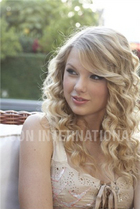 Taylor Swift : taylor_swift_1239230151.jpg