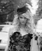 Taylor Swift : taylor_swift_1239762989.jpg