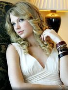 Taylor Swift : taylor_swift_1239850290.jpg