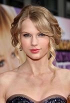 Taylor Swift : taylor_swift_1246505631.jpg