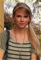 Taylor Swift : taylor_swift_1259955850.jpg