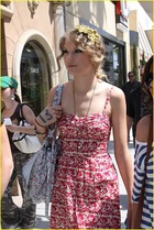 Taylor Swift : taylor_swift_1271524706.jpg