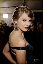 Taylor Swift : taylor_swift_1271618500.jpg