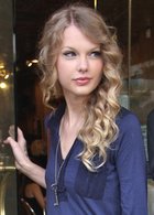 Taylor Swift : taylor_swift_1271621280.jpg