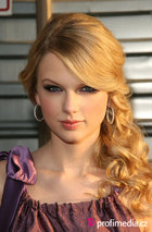Taylor Swift : taylor_swift_1284638227.jpg