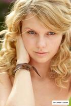 Taylor Swift : taylor_swift_1285540689.jpg