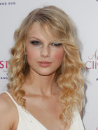 Taylor Swift : taylor_swift_1288978195.jpg
