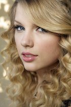 Taylor Swift : taylor_swift_1289925151.jpg
