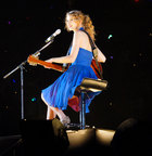 Taylor Swift : taylor_swift_1298165217.jpg