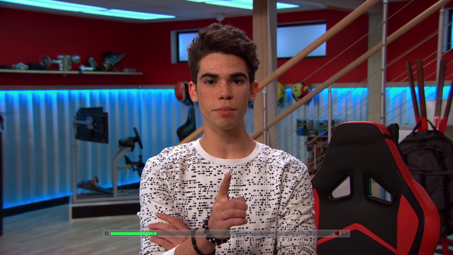 Cameron Boyce in Gamer's Guide to Pretty Much Everything, episode: The Protégé