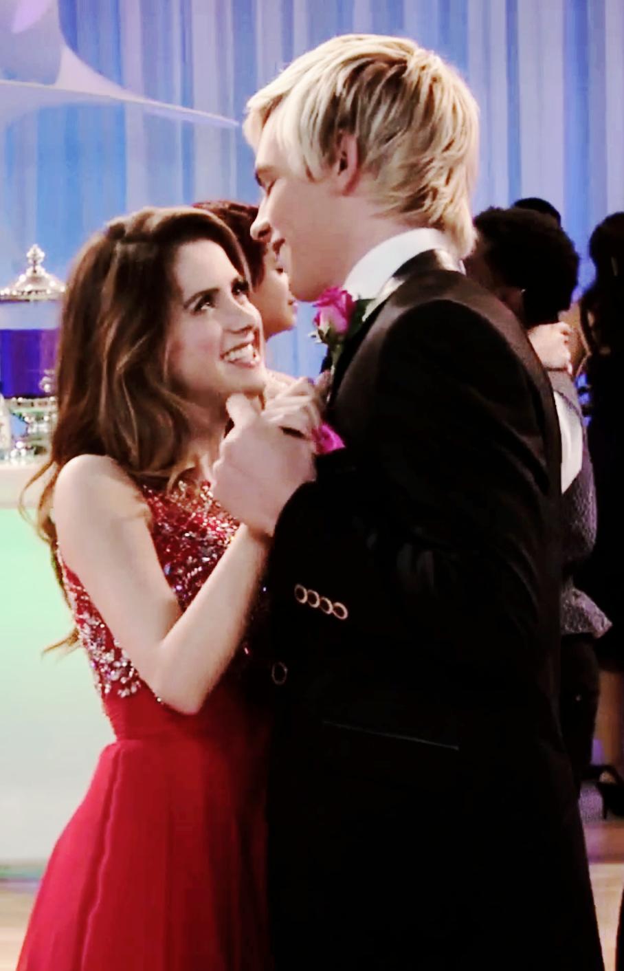 Laura Marano in Austin & Ally