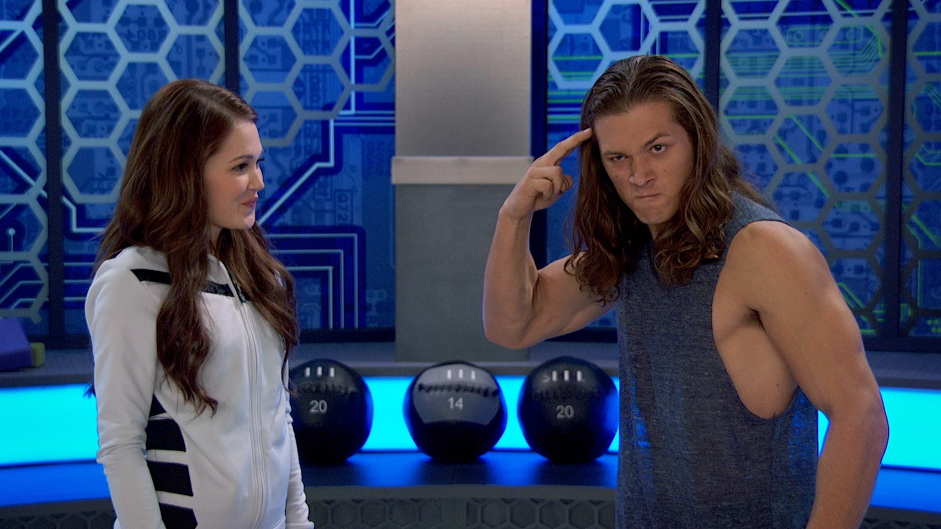 Leo Howard in Lab Rats. 