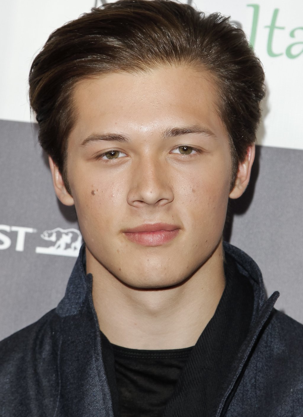 General photo of Leo Howard