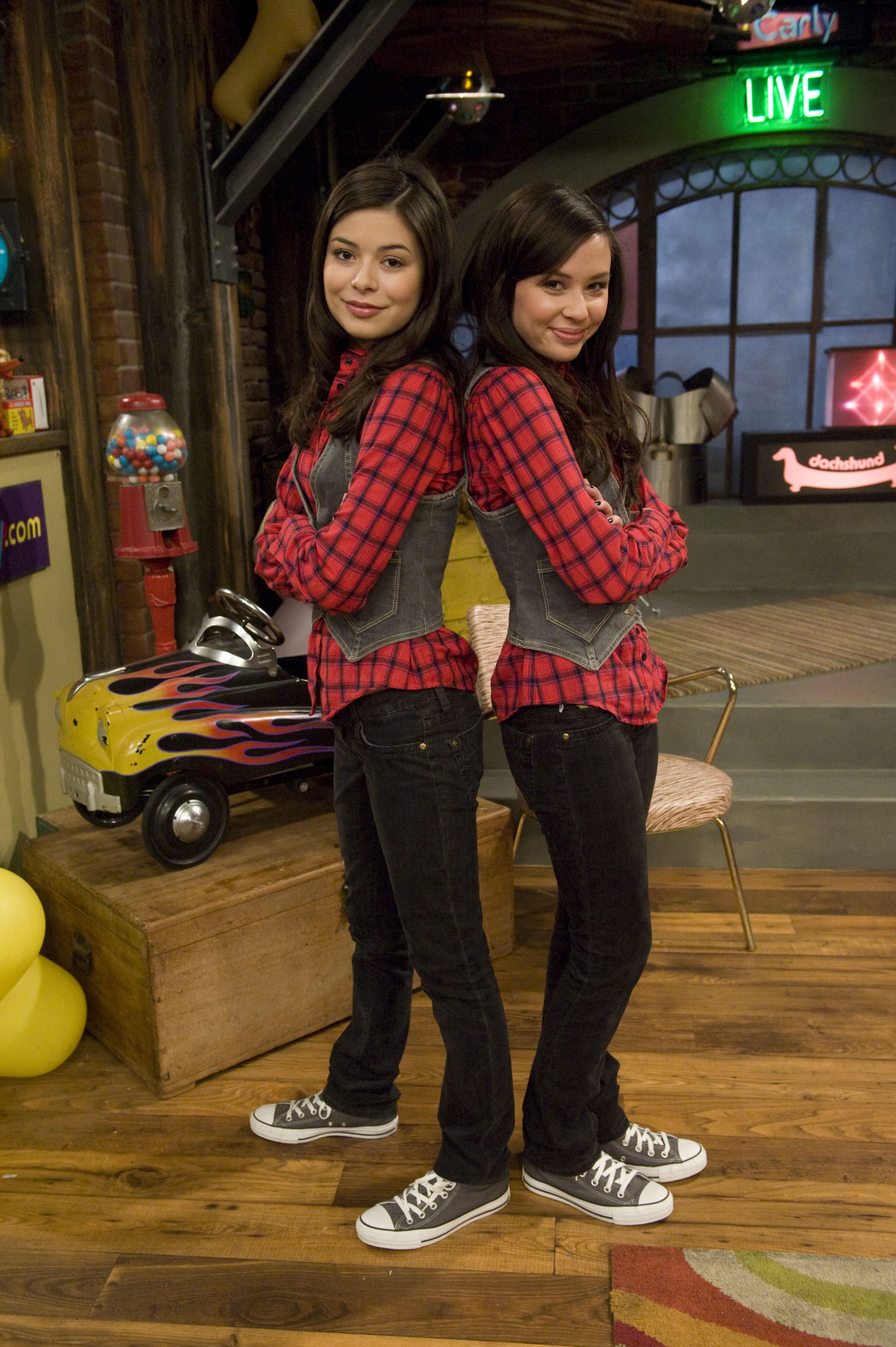 Malese Jow in iCarly, episode: iLook Alike