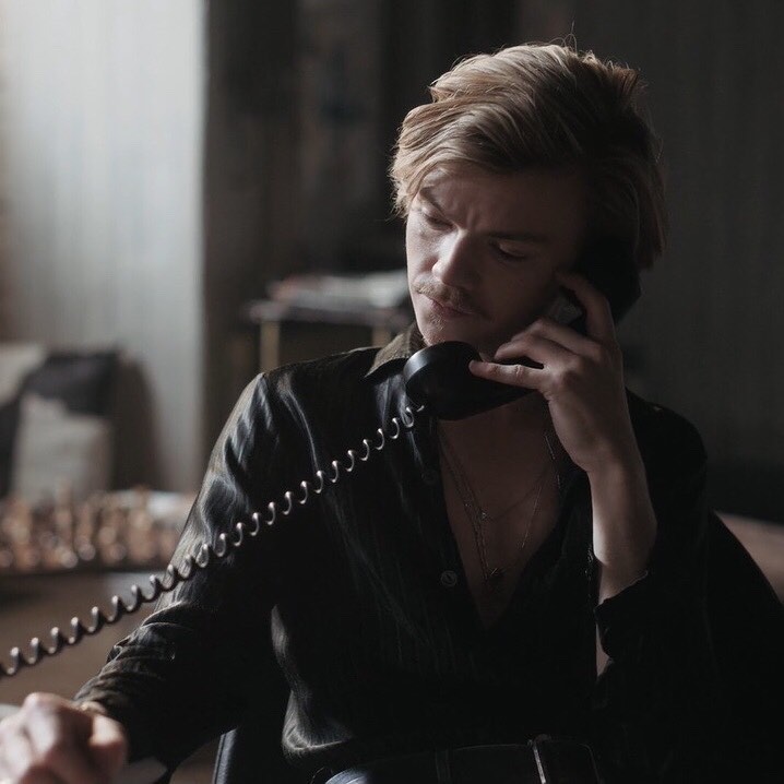 Picture of Thomas Sangster in The Queen's Gambit - thomas-sangster ...