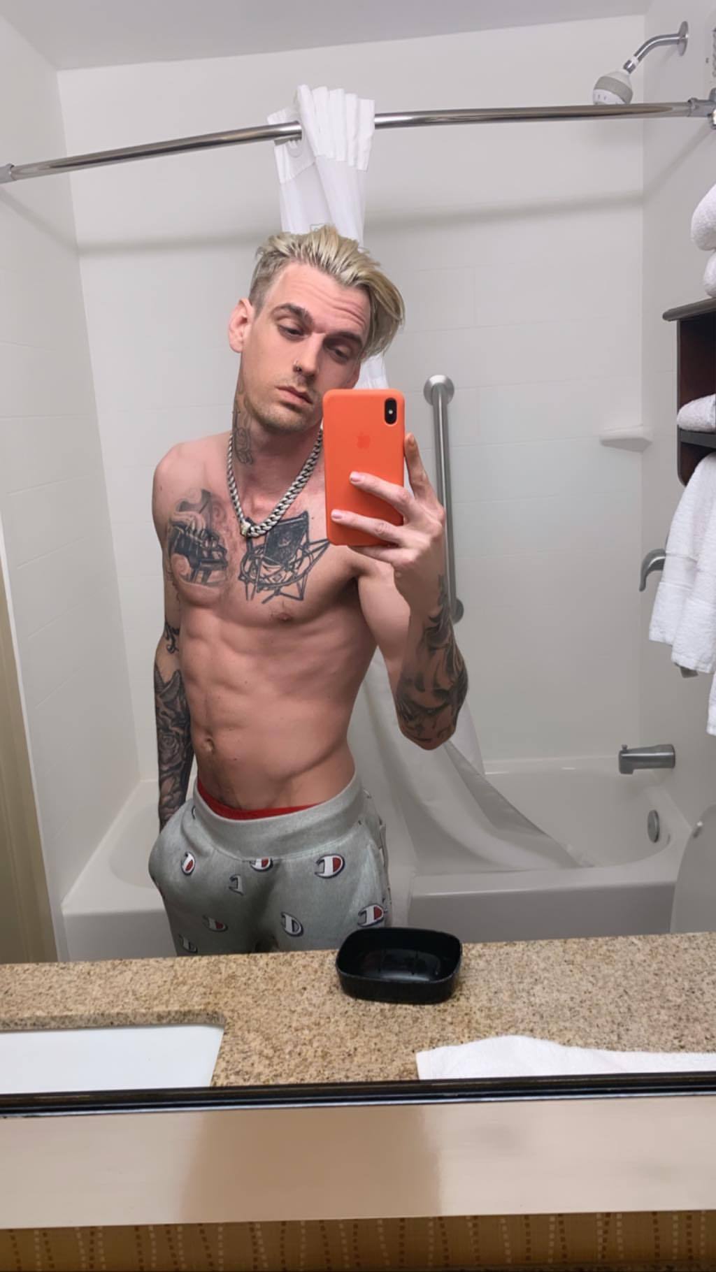 General photo of Aaron Carter