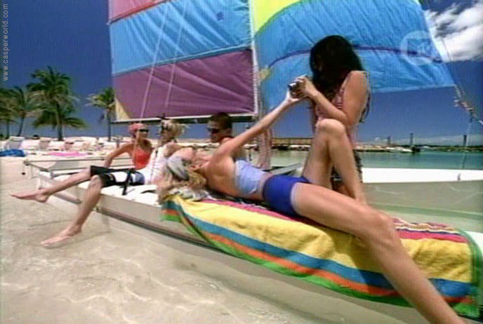 Aaron Carter in Music Video: Summertime
