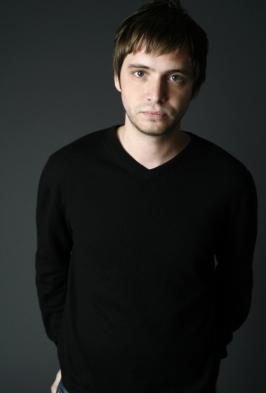 General photo of Aaron Stanford