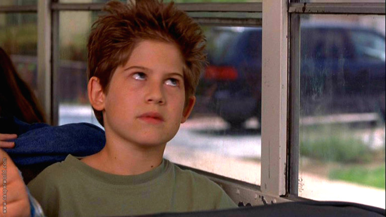 Alex D. Linz in Max Keeble's Big Move