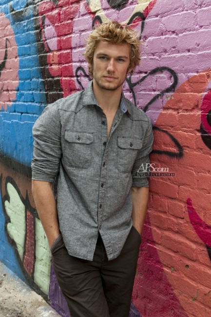 General photo of Alex Pettyfer