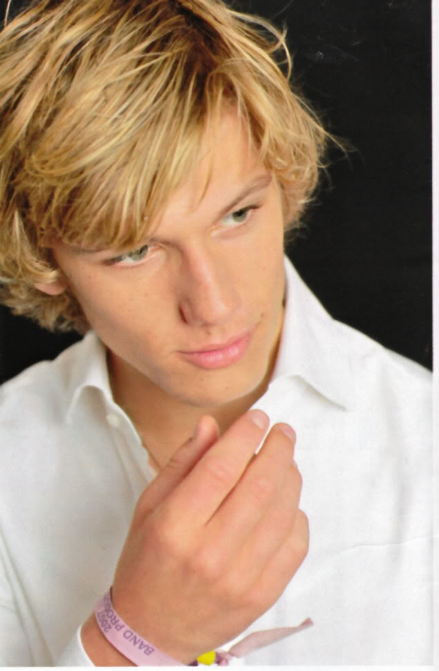 General photo of Alex Pettyfer