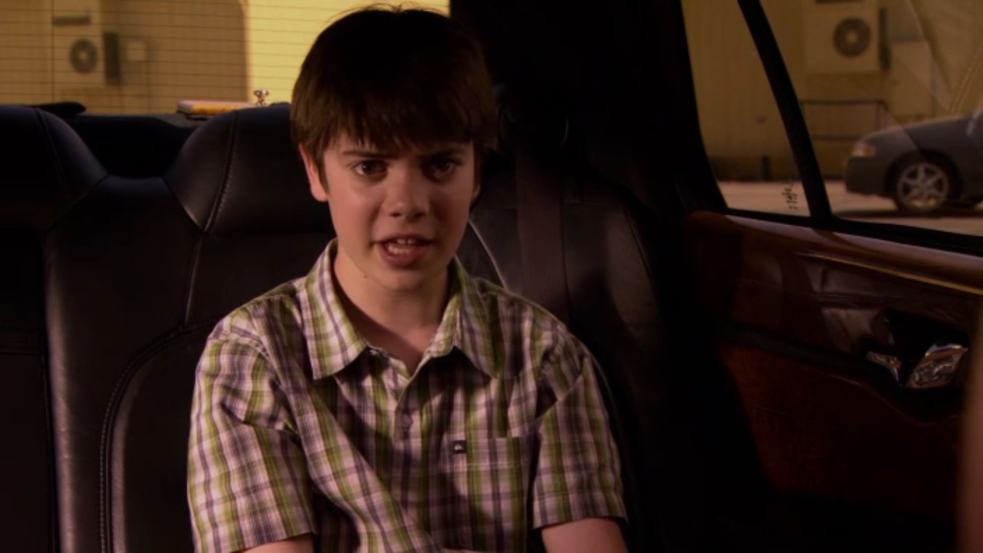 Alexander Gould in Weeds, episode: I Am The Table