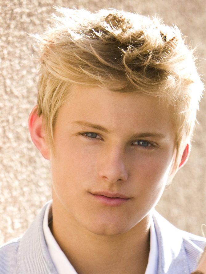 General photo of Alexander Ludwig