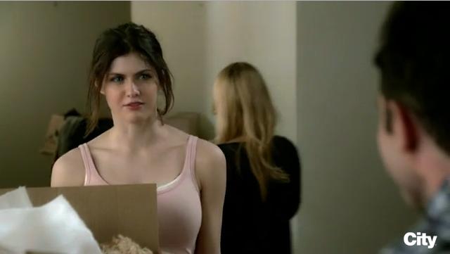 Alexandra Daddario in New Girl